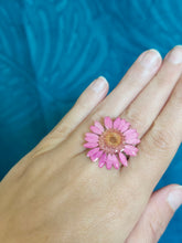 Charger l'image dans la galerie, Bague ajustable fleur naturelle Marguerite rose