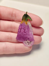 Charger l'image dans la galerie, Broche fleur naturelle Digitalis purpurea
