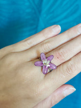 Charger l'image dans la galerie, Bague ajustable fleur naturelle Rose foncée
