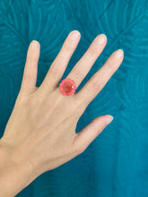 Charger l'image dans la galerie, Bague ajustable fleur naturelle marguerite rouge
