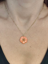 Charger l'image dans la galerie, Collier fleur naturelle orange
